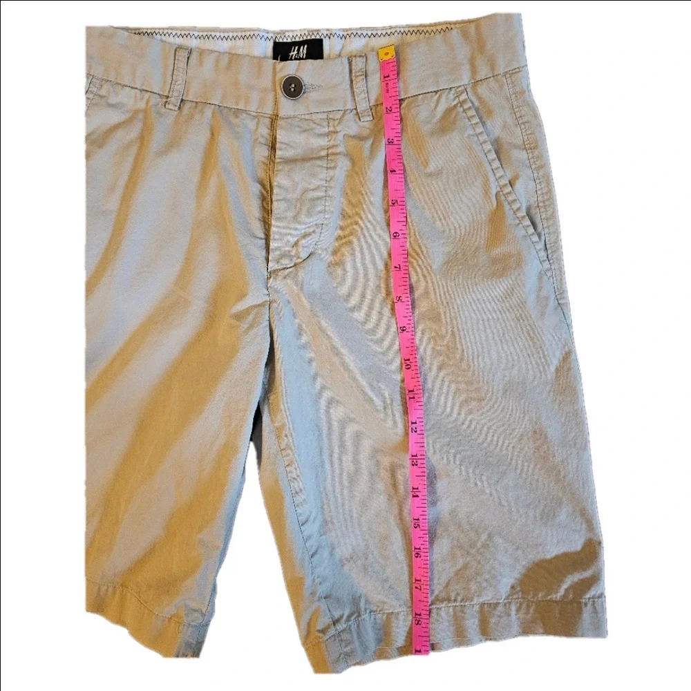 H & M Bermuda Shorts Size 32
